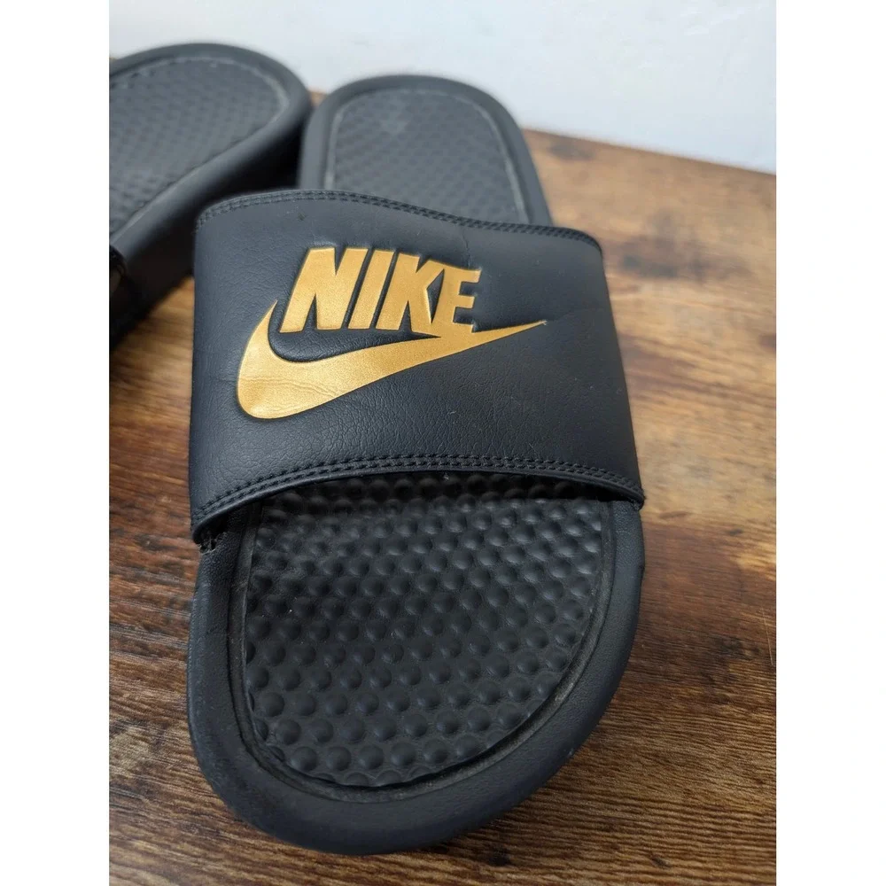 Nike Benassi JDI Slides Black Metallic Gold Mens 8 Womens 9
